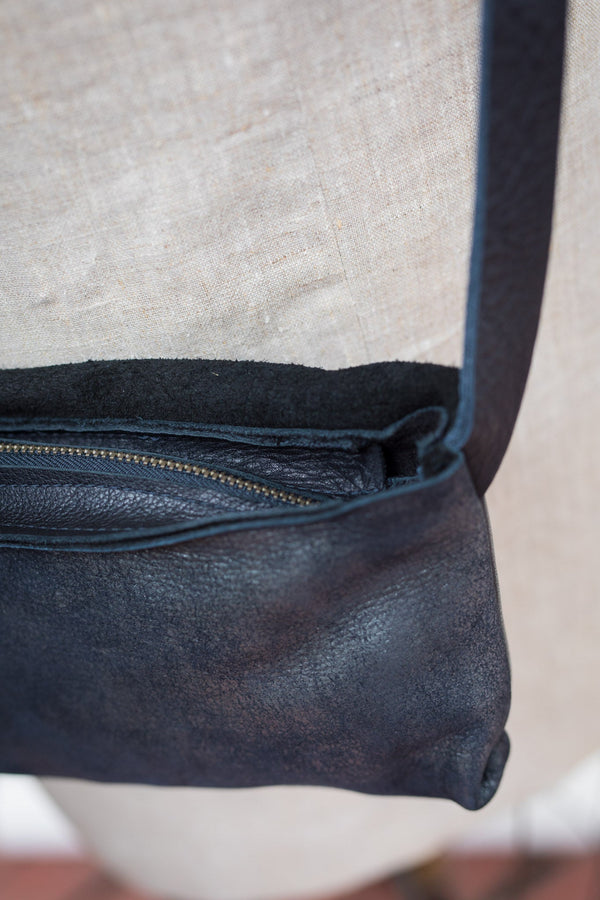 Stitch and Tickle handmade leather messenger bag made in Boston made in usa leatherwork leathercraft SoWa 