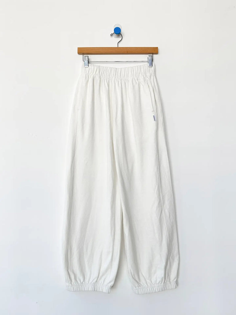 Le Bon Shoppe Balloon Pants - White | Stitch and Tickle