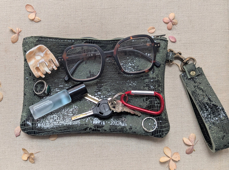 Small Pouches and Wallets - Distressed Camo