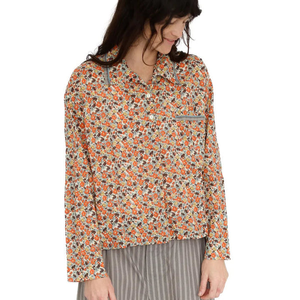 Woman wearing a floral long-sleeve shirt on a white background

Domi pullover shirt organic cotton pjs pajamas sleepwear loungewear shop boston sowa boutique store gift