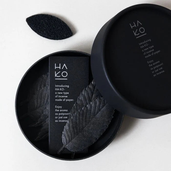 Black paper box set of incense with 'Hako' branding on a white background

HA KO Paper Incense Gift Box Set of 6. Black No. 1 Relax Scents Home Fragrance Decor Made in Japan Shop SoWa Boston boutique
