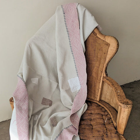 Vintage Kantha Throw Blanket - Pink Border - Thumbnail 2
