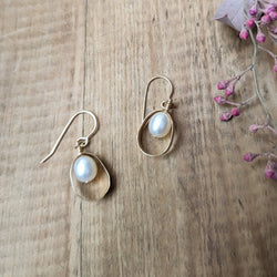teardrop pearl earrings silvana segulja sowa jewelry boston small business gift shop
