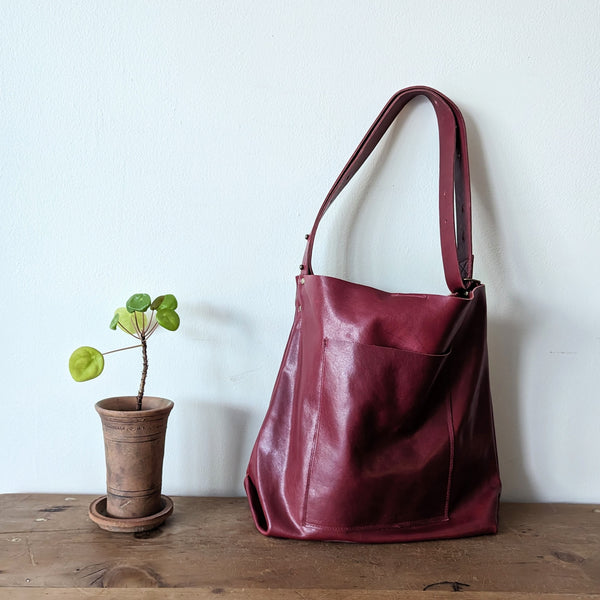 Stitch and Tickle everyday carryall leather bag handmade in Boston Sowa Gift shop boutique