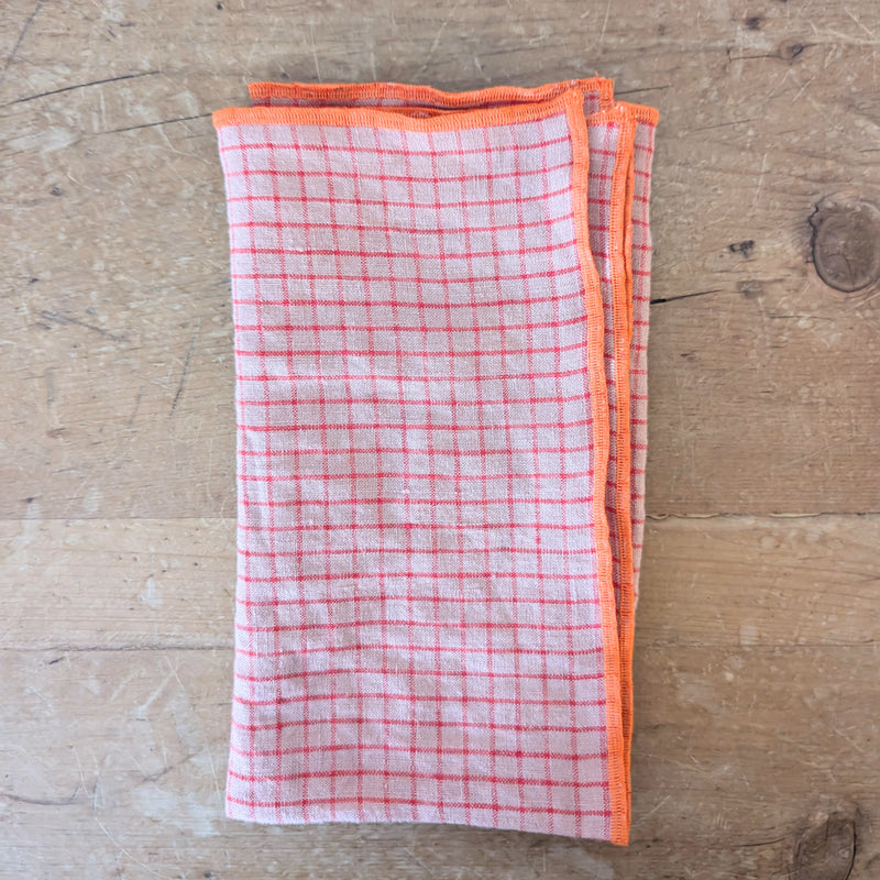 locally made in Massachusetts USA merchant and mill linen napkins set gift shop boston sowa boutique store dinner table gingham checker pattern