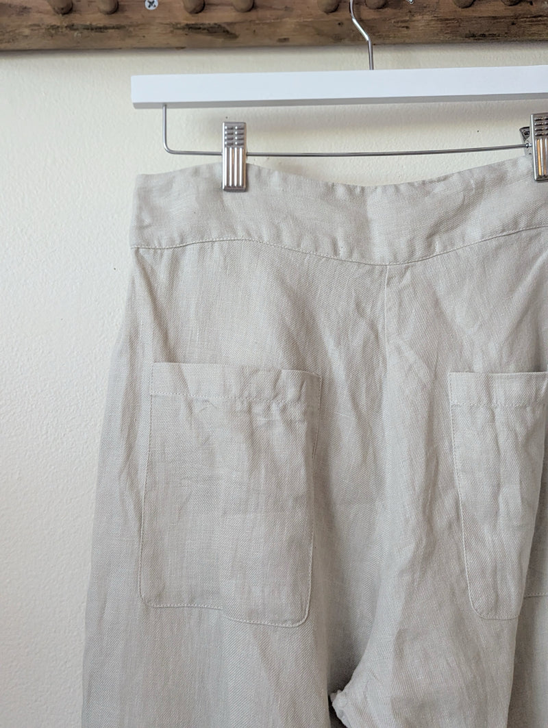 Sula clothing linen twill wide leg flare trouser pants mid rise button fly Small batch fashion apparel designer Boston boutique gift shop small business sowa 