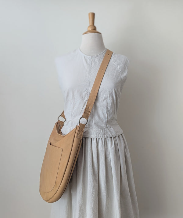 Stitch and Tickle crossbody Bag shoulder hobo bag made of soft Italian leather shop boston handmade sowa gift store handmade leatherwork 
