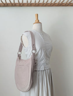 Stitch and Tickle crossbody Bag shoulder hobo bag made of soft Italian leather shop boston handmade sowa gift store handmade leatherwork 