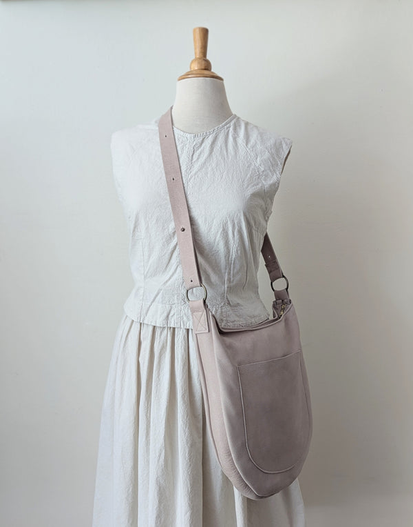 Stitch and Tickle crossbody Bag shoulder hobo bag made of soft Italian leather shop boston handmade sowa gift store handmade leatherwork 