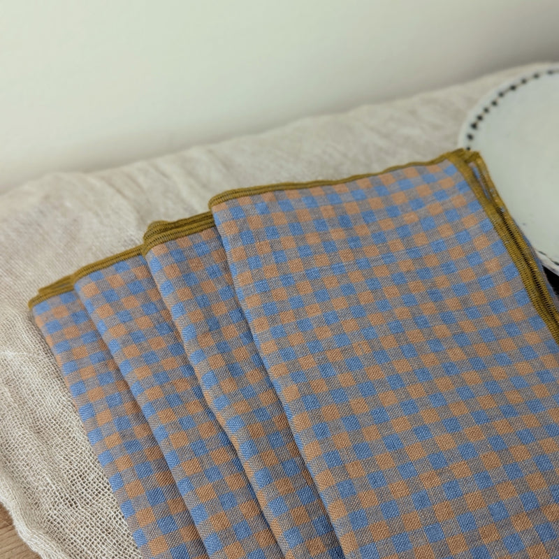 locally made in Massachusetts USA merchant and mill linen napkins set gift shop boston sowa boutique store dinner table gingham checker pattern