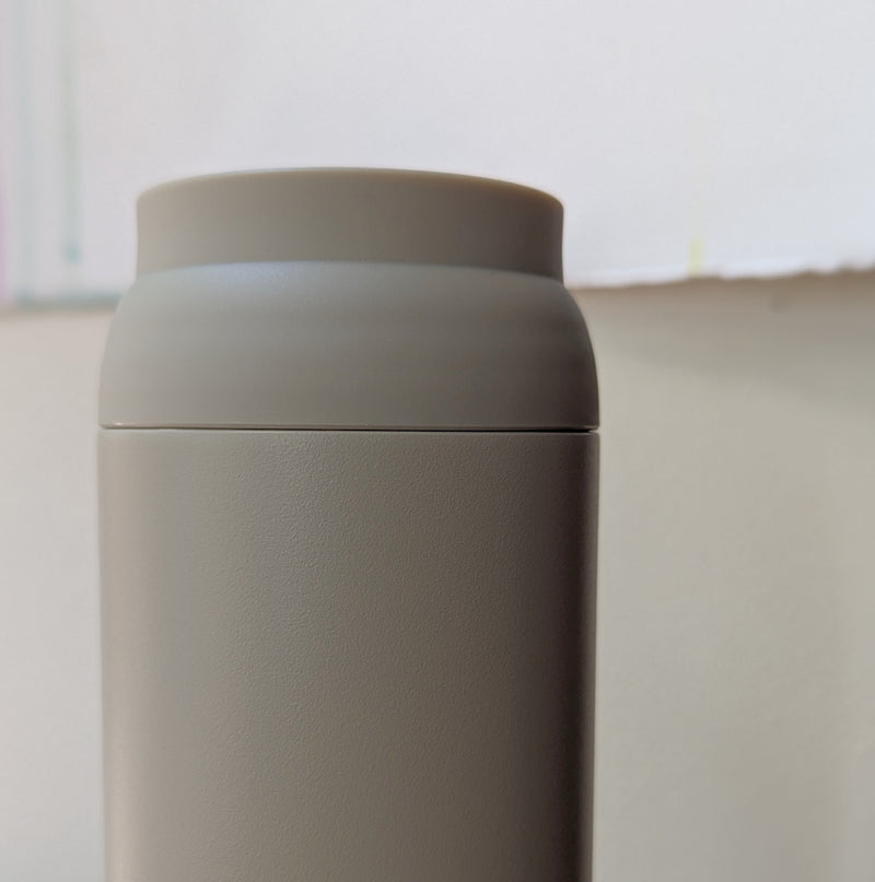 Beige thermos bottle on a light background

Japanese KINTO day off tumbler metal water bottle thermos insulated sowa Boston gift shop boutique store