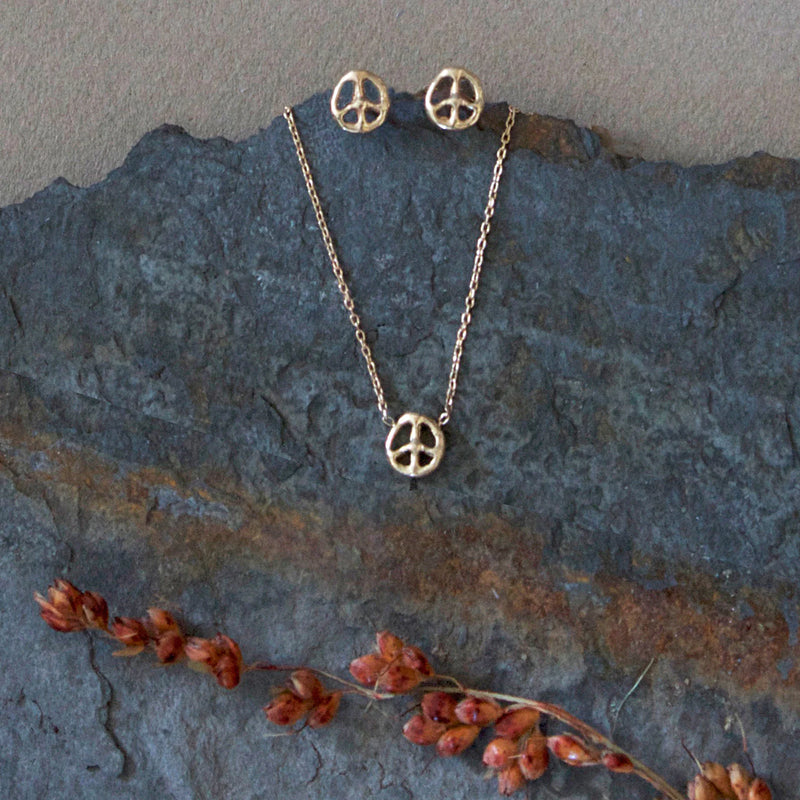 Emilie Shapiro Rough 14K gold peace sign necklace.  Boston shop sowa gift store small business boutique 
