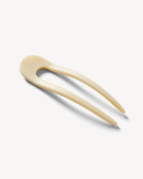 A classic French hair pin, hand-sculpted in fine Italian acetate. Recommended for all hair textures.

