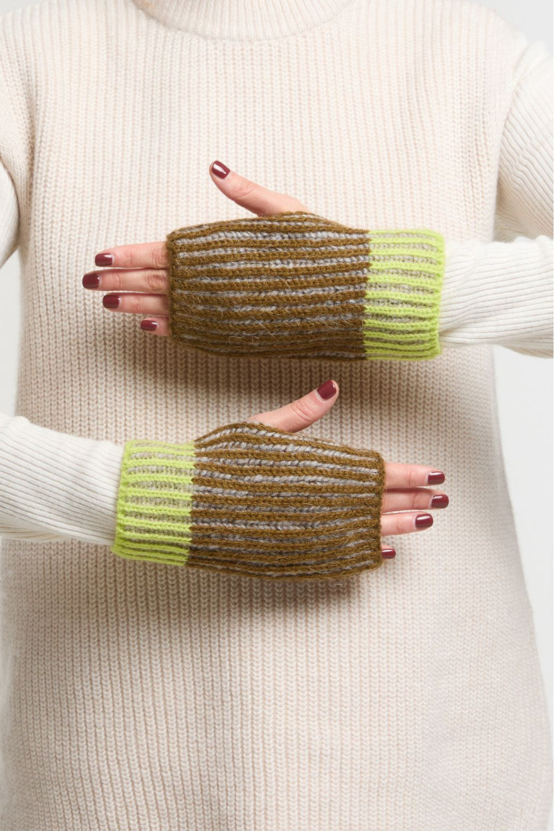 Ma Poesie Lime Olly Mittens