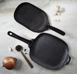 Oigen Foundry Yaki Yaki Dosshiri  Japanese cast iron grill pan with detachable handle and cedar trivet. Gift for men, gift for the chef. Japanese design. Cooking tools from Japan.