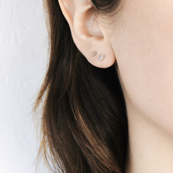Sarah Swell 14k Gold 2.5mm sapphire mini studs earrings shop boston sowa jewelry store boutique gift shop blue green 