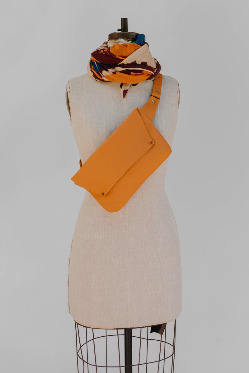 stitch and tickle strasbourg belt bag fanny pack hip bag hip sack  handmade leather made in boston