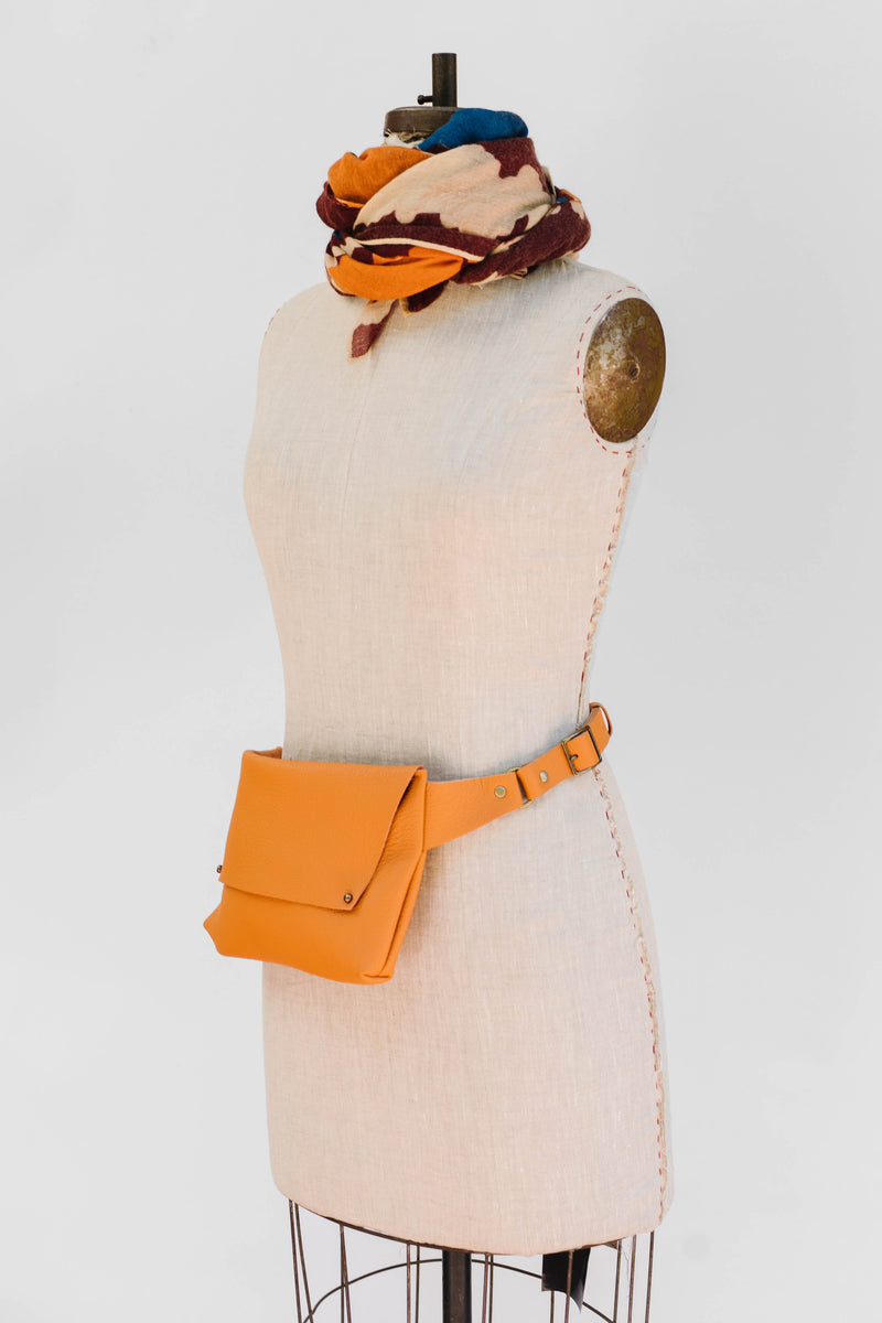 stitch and tickle strasbourg belt bag fanny pack hip bag hip sack  handmade leather made in boston