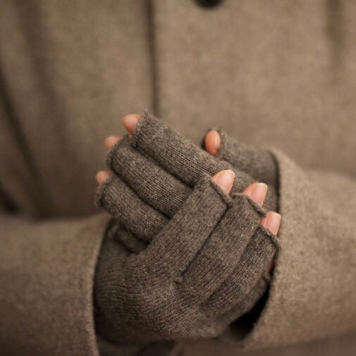 Nishigushi Kutsushita Merino Wool arm warmers Hakne Shop Boston