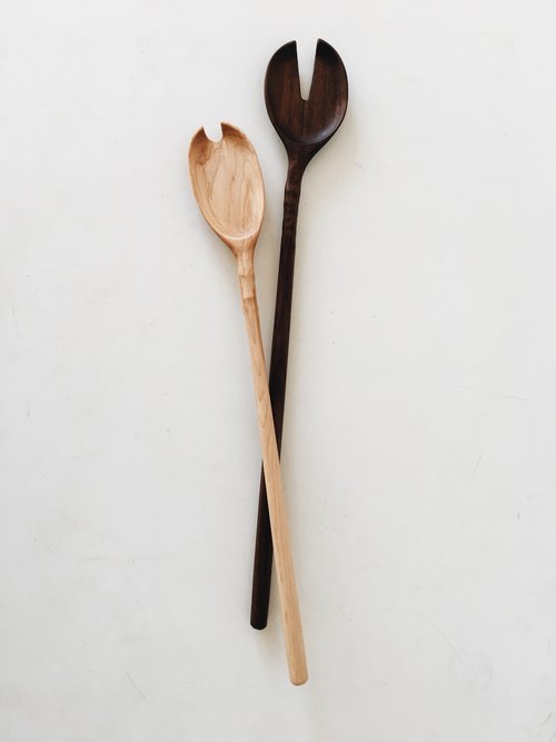 Hand carved clefted wood spoon from Two Tree Studio.  Finished with walnut oil for high-heat cooking, the clefted scoop is available in reclaimed, bleached & whitened spalted maple, walnut (dark) and maple (light).  Made in Brooklyn New York