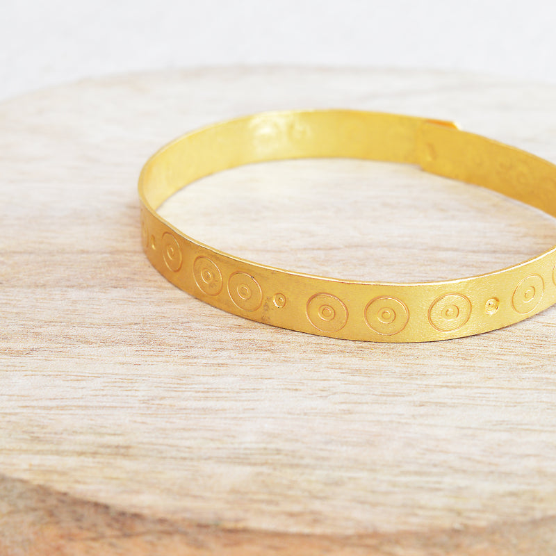 Talisman Oval Bangle - Dots and Circles