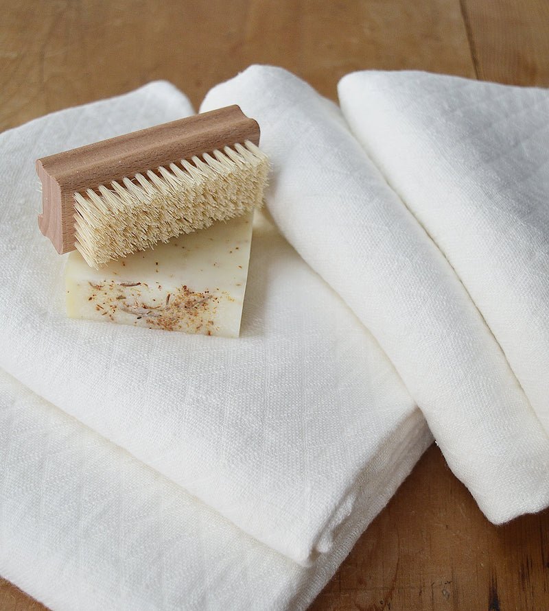 Wonderfully textured for gentle exfoliation and maximum absorbency, these quick-drying and durable diamond weave  towels are  woven from two layers of medium-weight, undyed 100% linen yarns. Whitened without the use of chlorine bleach.  Towels will arrive pressed and take on a quilted appearance after machine wash and dry, becoming softer with use.  For greater exfoliation, hang to dry.