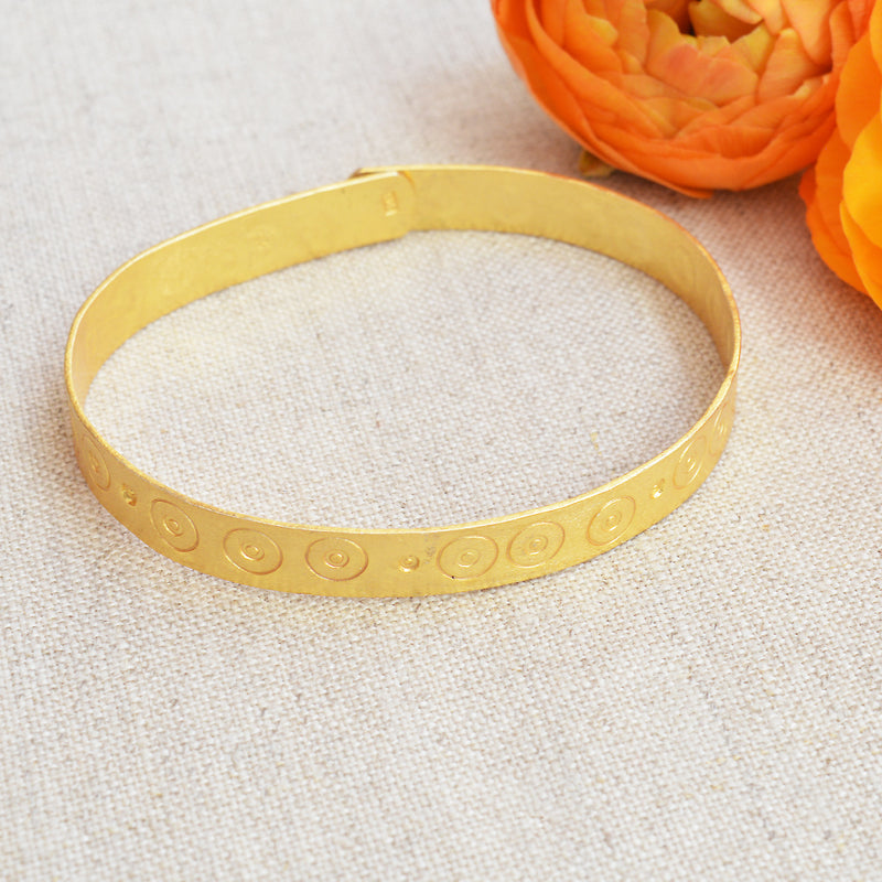 Talisman Oval Bangle - Dots and Circles