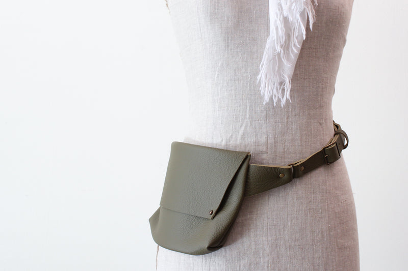 stitch and tickle strasbourg belt bag fanny pack hip bag hip sack handmade leather made in boston