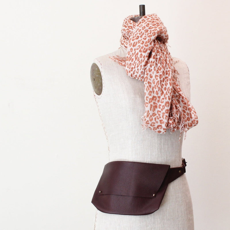 stitch and tickle strasbourg belt bag fanny pack hip bag hip sack handmade leather made in boston