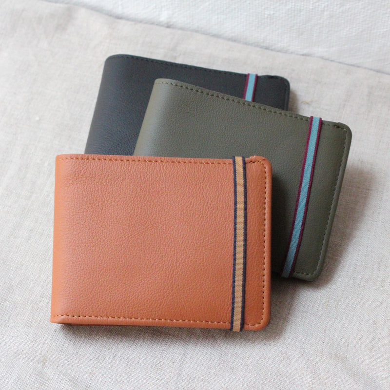Carre Royal minimalist wallet with coin pocket shop boston unisex men gift leather