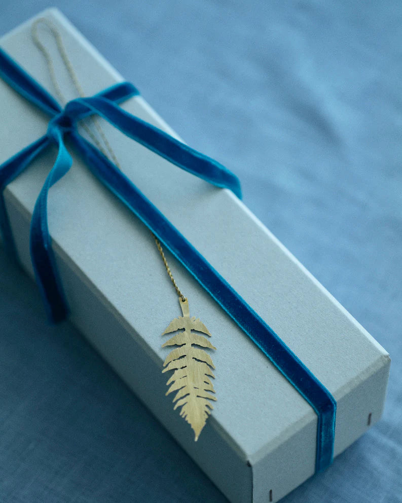 Intricate Leaf Ornaments - Brass