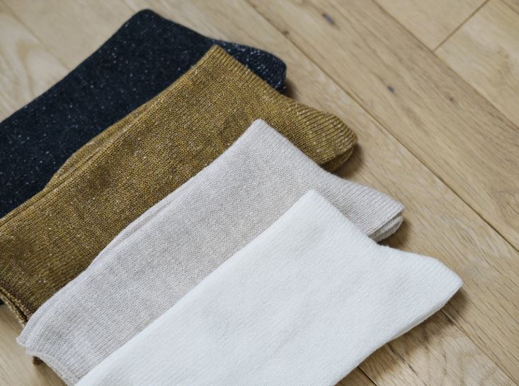 Nishiguchi Kutsuhshita  Wool Silk Socks - With an inner lining of silk and an outer layer of soft, insulating wool, these socks are ideal for fall and winter
